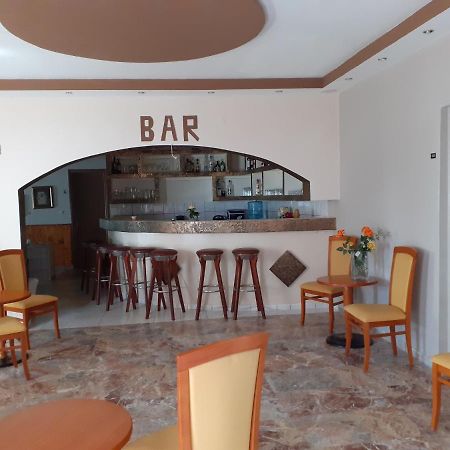 Pantheon Hotel Kamena Vourla Bagian luar foto