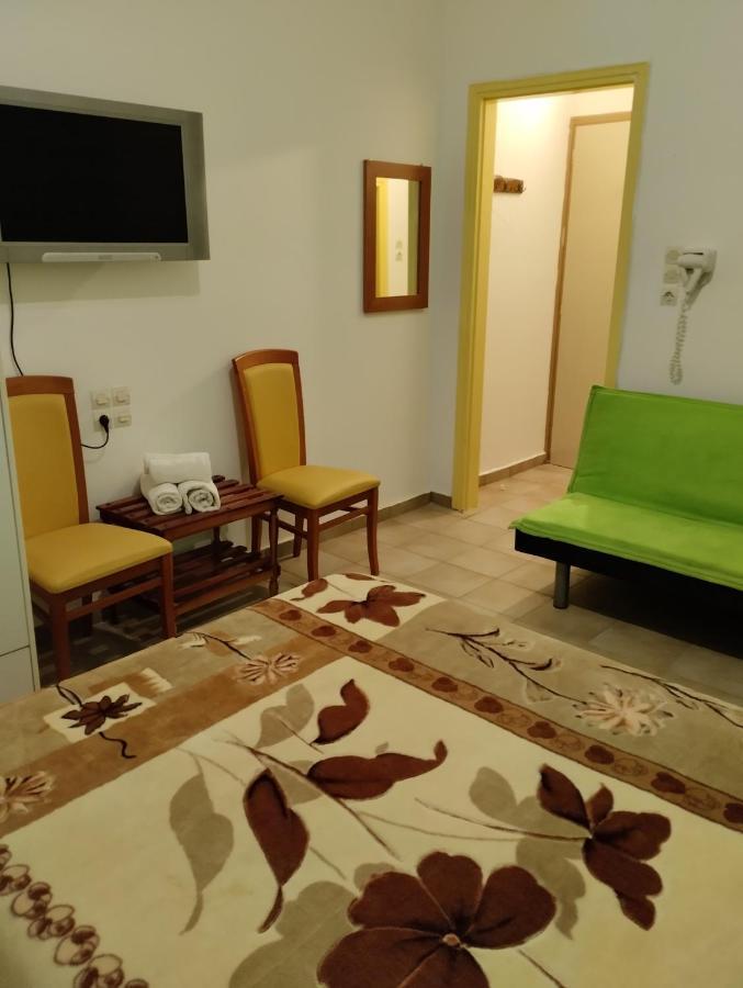Pantheon Hotel Kamena Vourla Bagian luar foto
