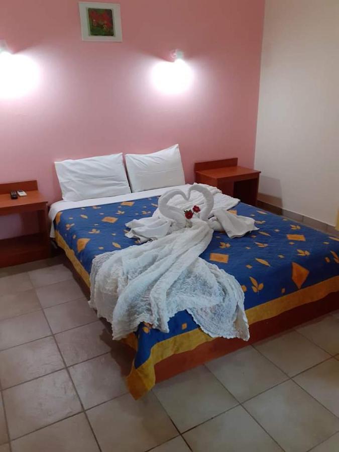 Pantheon Hotel Kamena Vourla Bagian luar foto